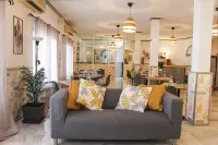 Hotel Restaurante Vía Sevilla - Cádiz by MA 22 Puntos Hotels in Lebrija