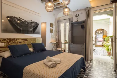 Casa Portus Gaditanus s XVIII Patio Andaluz Hoteles cerca de Plaza San Francisco