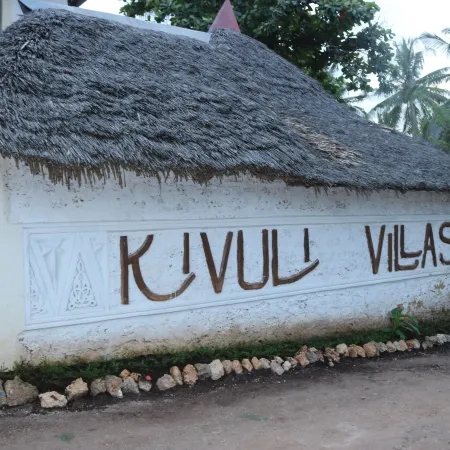 Room-a Wonderful Beach Property in Diani