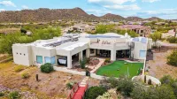 East Mesa Desert and Mountain Views: 5Br, Pool