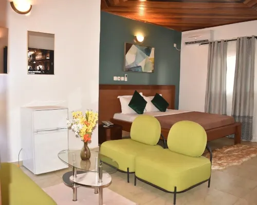 Bulon Hotel Hotels in Mfoundi
