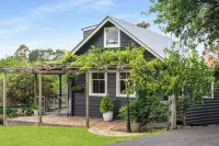 Historic country cottage on beautiful estate minutes from Bowral and Mittagong - 3つ星