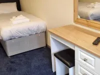 ذا أستون إن Hotels near محطة ويتون