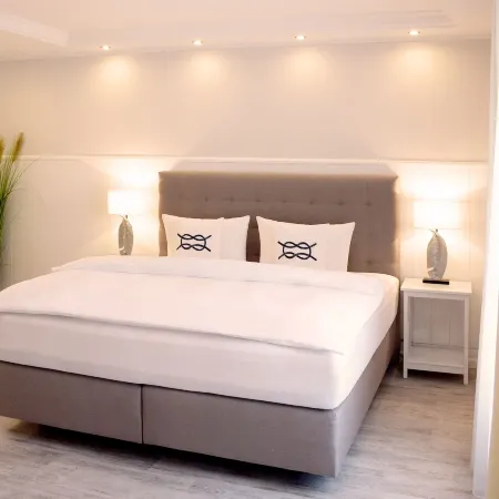 Donau Lodge Boardinghouse Hotele w: Straubing