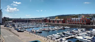 Meridian Bay Apartment Hoteles en 