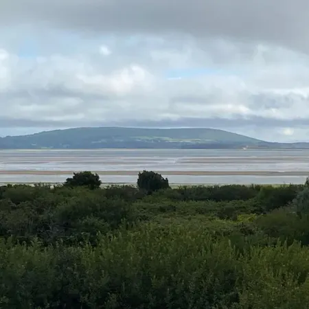 2 Bed-Sleeps 4-Sea View-Pet Friendly-Parking