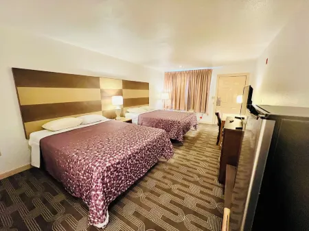 Rodeway Inn Garland Harbor Point Отели рядом с достопримечательностью «Herman Marshall Whiskey»