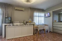 Vila Hotel by VimaHotels - servizio colazione