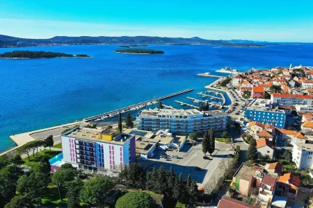 Hotel Ilirija Отели в г. Sveti Filip i Jakov