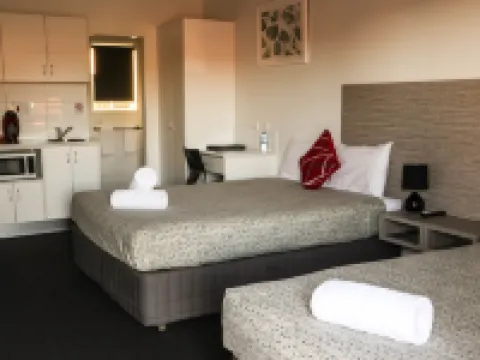 翡翠公園汽車旅館 埃默拉爾德酒店