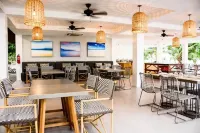 Huni Sicogon Hotels in Carles