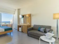 City Center Hotel Hotels near شاطئ إيلي
