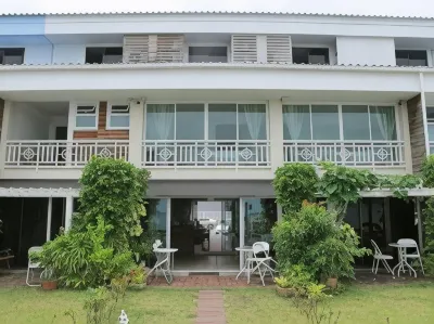Baan Sattahip by the Sea Koh Khram Yai 주변 호텔