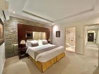 Loren Serviced Apartment Alslamah Hotels near Al Rawda