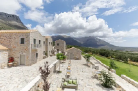 Salvia Areopolis All Suite Hotel