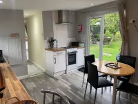 Stunning 2-Bed Cabin in Nantglyn Denbigh Hotels in Clocaenog