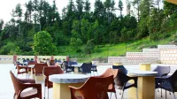 Crown Palace Hotel and Restaurant Hotels in Malam Jabba
