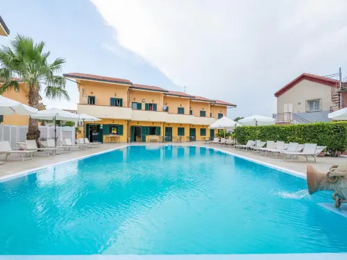 Villa in Paestum Near the Beach