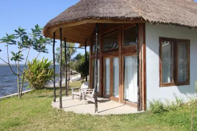 Papa's Cafe and Bungalows Hotel di 