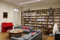 Le Grand Couvent de Gramat Hotels in Gramat