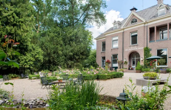 迪洛赫梅瑟堡酒店