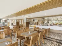 Eastin Ashta Resort Canggu Các khách sạn gần Bãi biển Echo
