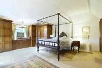 B&B Harlington Manor Hotels near Toddington Baptist Church