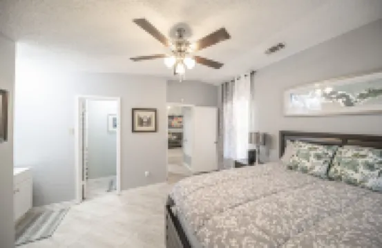 Right At Home-Midland Northtown Place