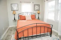 Newly Remodeled 3 Bdrm 2 Bath near Expo Sq, TU, and Downtown Hotels in Tulsa