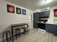 Cute 2BR Full Vacation Home near Spring River and Waterfall