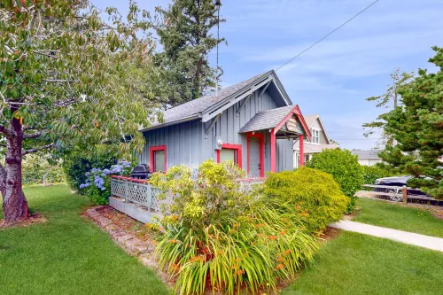 The Cottage in the Grove