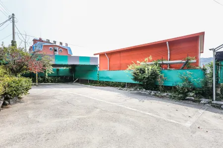 ASAN Thema park motel Отели рядом со станцией Станция Чеонан-Асан (Оньянчхон)