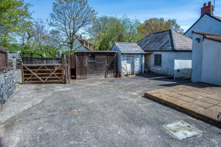 Bullcroft - 6 Bedroom House - Oxwich Отели в г. Пенрис