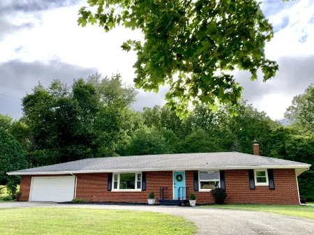 Hot Tub and Spacious Backyard Retreat - Charming Getaway