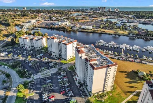 Stunning Waterway Views and Expansive Saltwater Pool - Luxurious Retreat