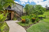 Elevated Comfort with Gourmet Kitchen - Stunning Ocean View Retreat