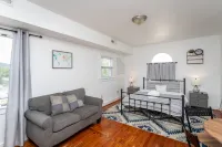 Cozy Haven- Brewery Hub, Skyline Drive Access, Trail Nearby Hotels near Fastrax