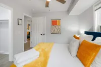 Minutes from Park Circle & Downtown Charleston | Cozy Stay Hotels in North Charleston