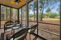 Gorgeous Golf Course Access and Beach Gear Rental - Exquisite Retreat