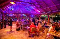 Cape Crossing Resort & Marina