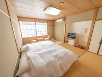 弓濱溫泉花裡 Shimogamo Onsen Ginnoyu Kaikan附近的飯店