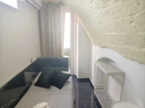 Newhouse Rooms Black & White Hotéis em Modugno