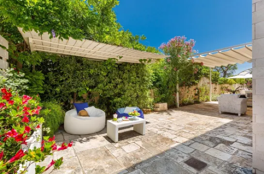 3514 Mareo Apartment by Barbarhouse