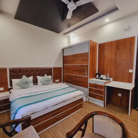 Stylia Suites
