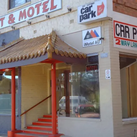 IMotel AU