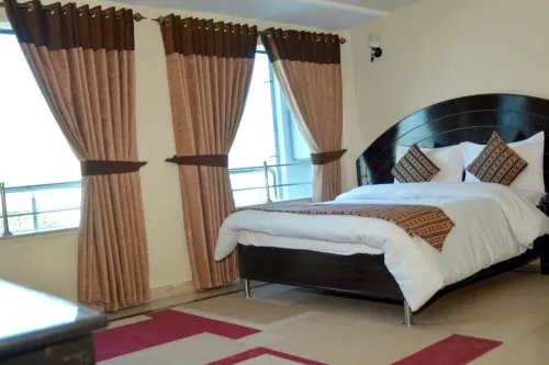Hotel de Palazzo Hotels in Khoi Maira