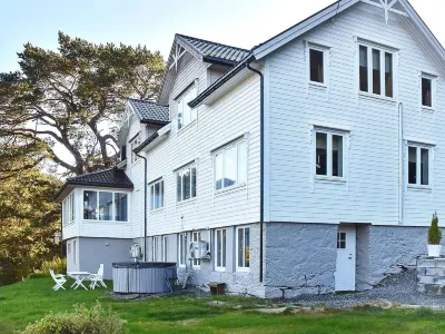 10 Person Holiday Home in Folkestad Hotels in 