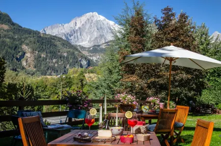 Residence Cour Maison Отели в г. Морже