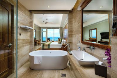 Deluxe Room With Sea View Araliya Beach Resort and Spa Photo