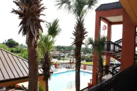 Home Town Inn & Suites - Pools